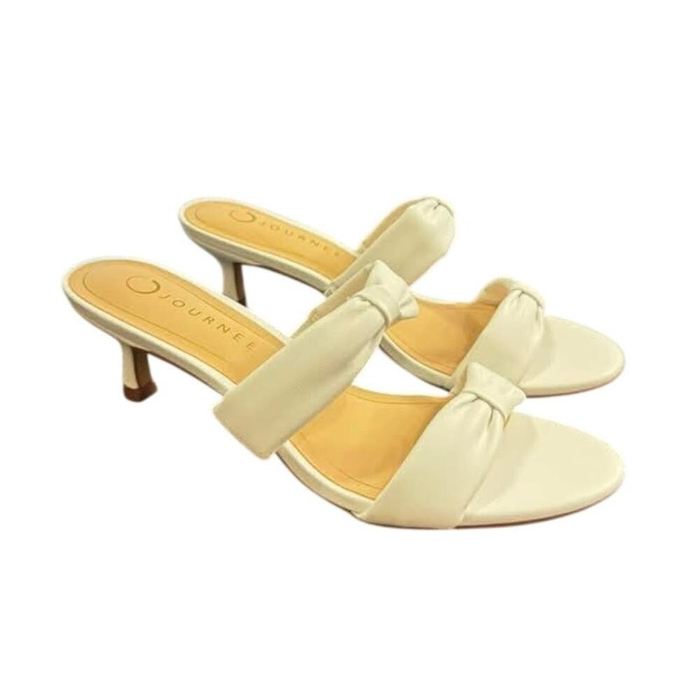 Journee Womens Dyllan Kitten Heel, WHITE 7.5M, NEW!!!